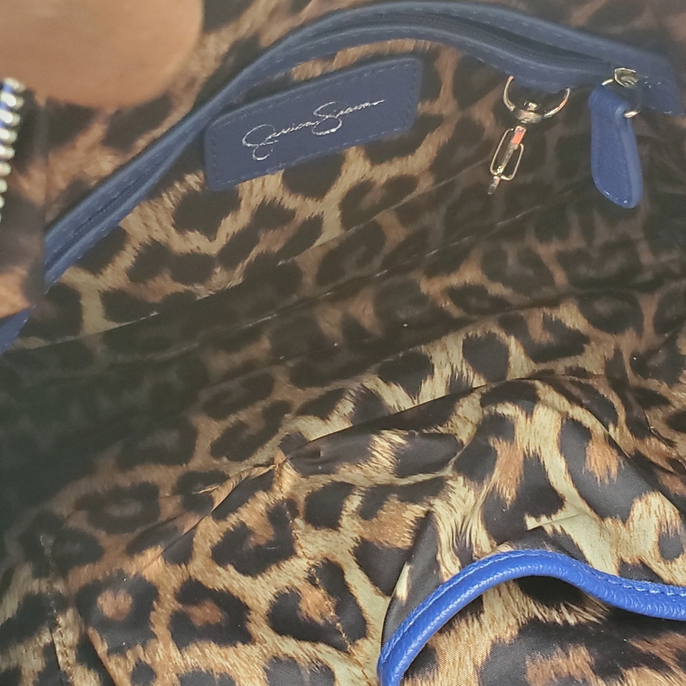Handbag. - Picture 2 of 6